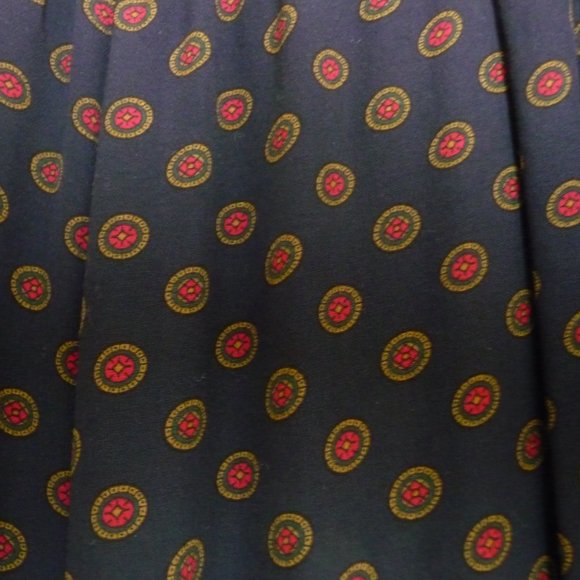 JH Collectibles skirt - Picture 5 of 5